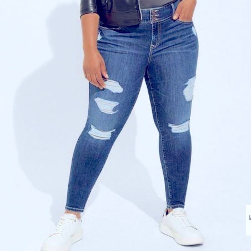 Skinny Jegging light blue distressed Jean